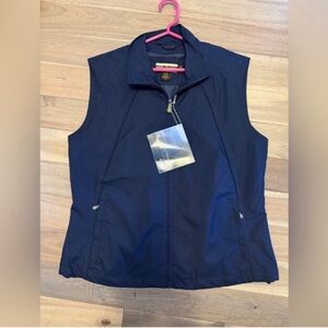 NWT north end top size large